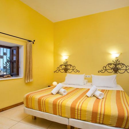 Отель Al 583 Di Lindos Экстерьер фото